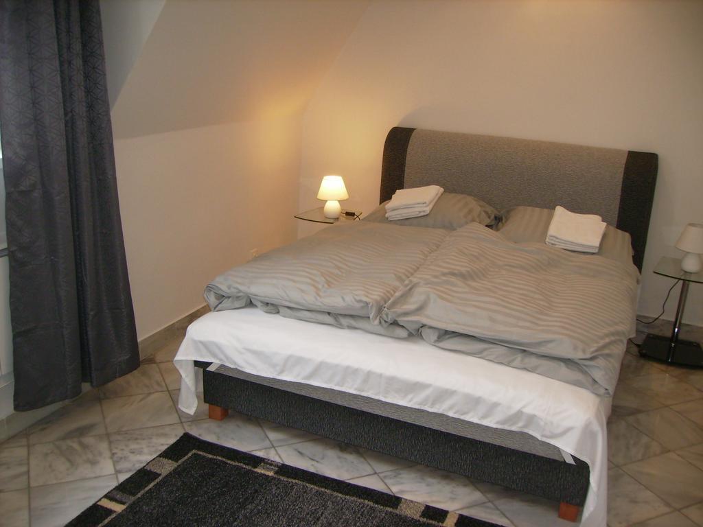 Füredi Ház apartman Apartamento Sopron Exterior foto